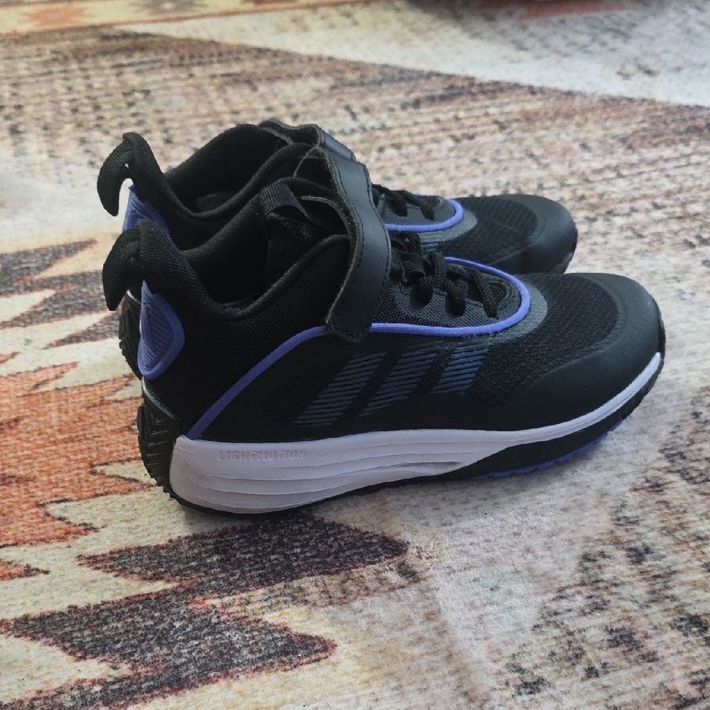 Adidas Kids Black and Purple Athletic Shoes - Picture 6 of 9
